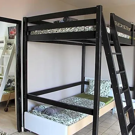 Hotel Soulac, Quiet With Everything Good Around